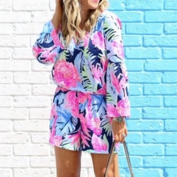 Lilly Pulitzer Arielle Romper Size Small NWT in high tide - Picture 2 of 9